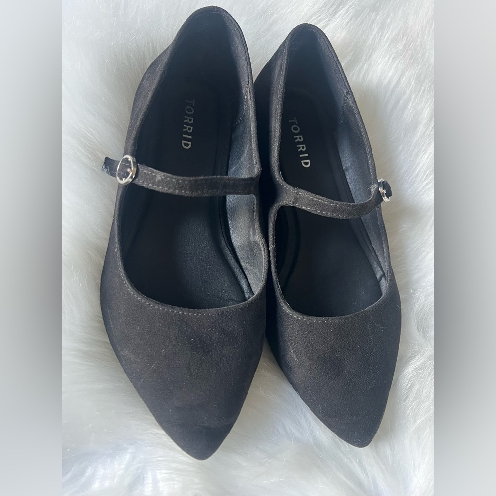 Torrid Pointed Toe Mary Jane Flats, 7WW